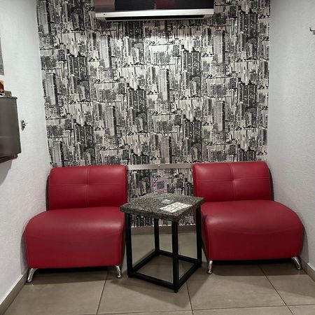 ספופן Kuboz Motor Hotel מראה חיצוני תמונה