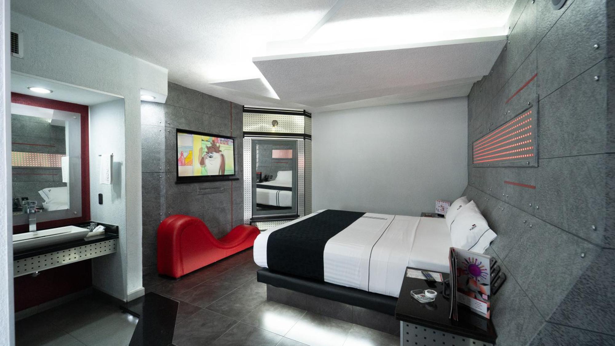 ספופן Kuboz Motor Hotel מראה חיצוני תמונה